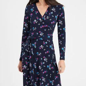 NWT Banana Republic Knee Length Wrap Dress - Dark Blue Floral Print size L